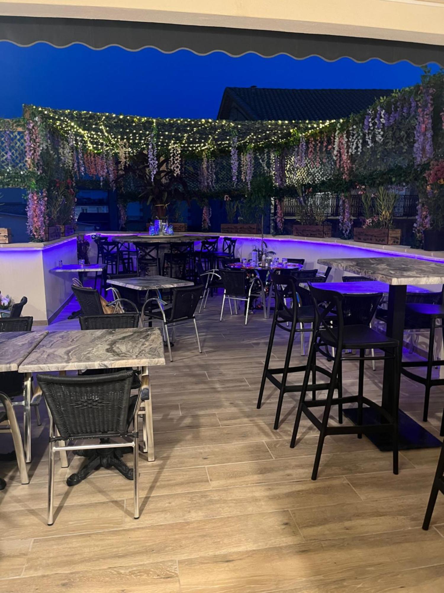 Appart Hotel Les Fleurs Ales Luaran gambar